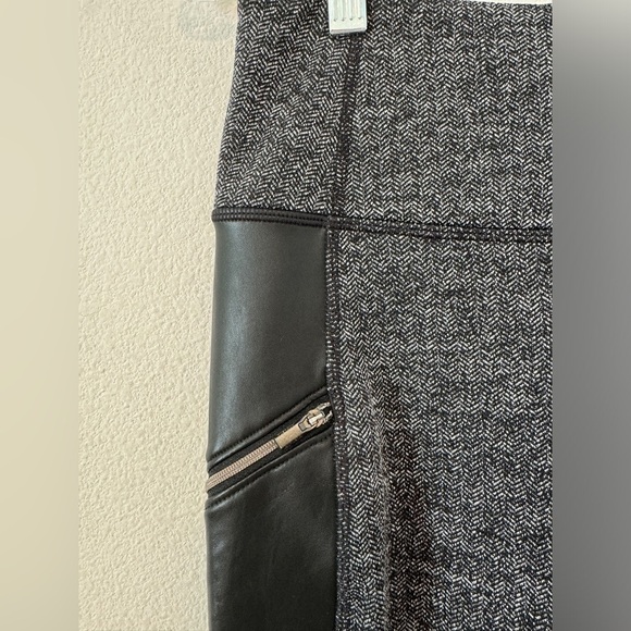 Athleta Herringbone Luxe Metro Drifter Black Herringbone Leggings Size Small - Picture 5 of 15